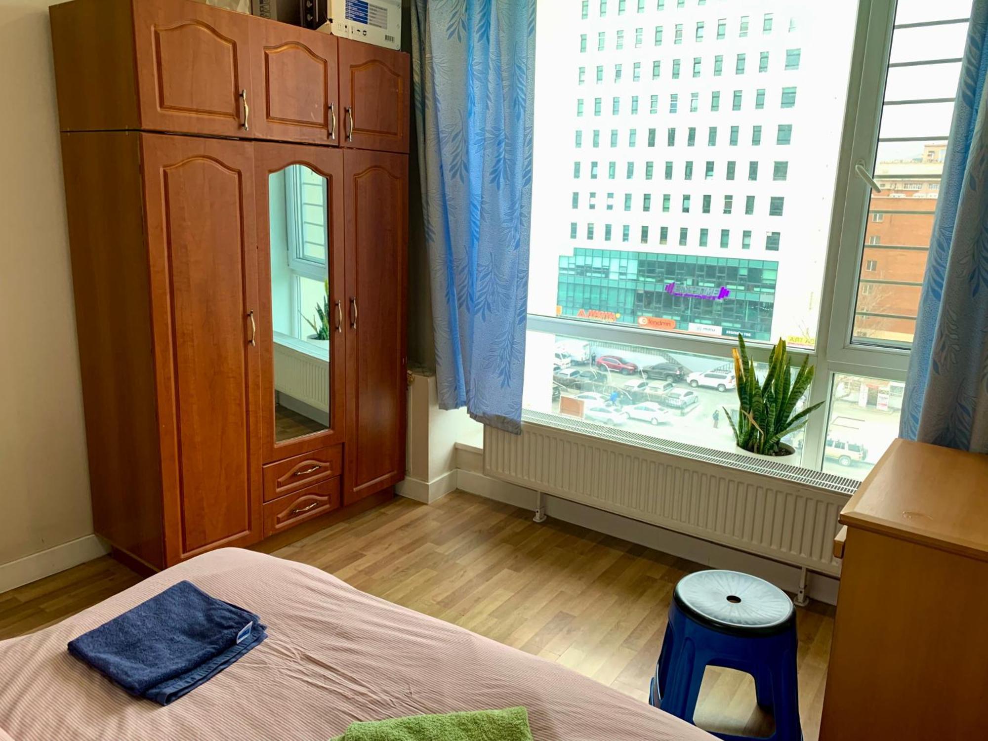 City Center Double Bedroom With Private Bathroom, Shared Kitchen Ulaanbaatar Exterior photo